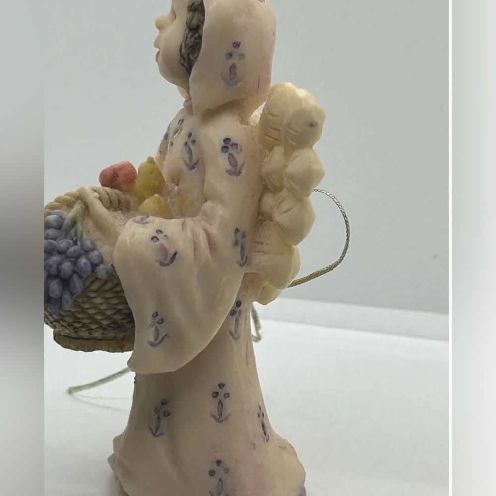 Vintage Unique Ceramic Angel Figurine with Thank You Heart Creepy Decor Odd - Picture 5 of 10